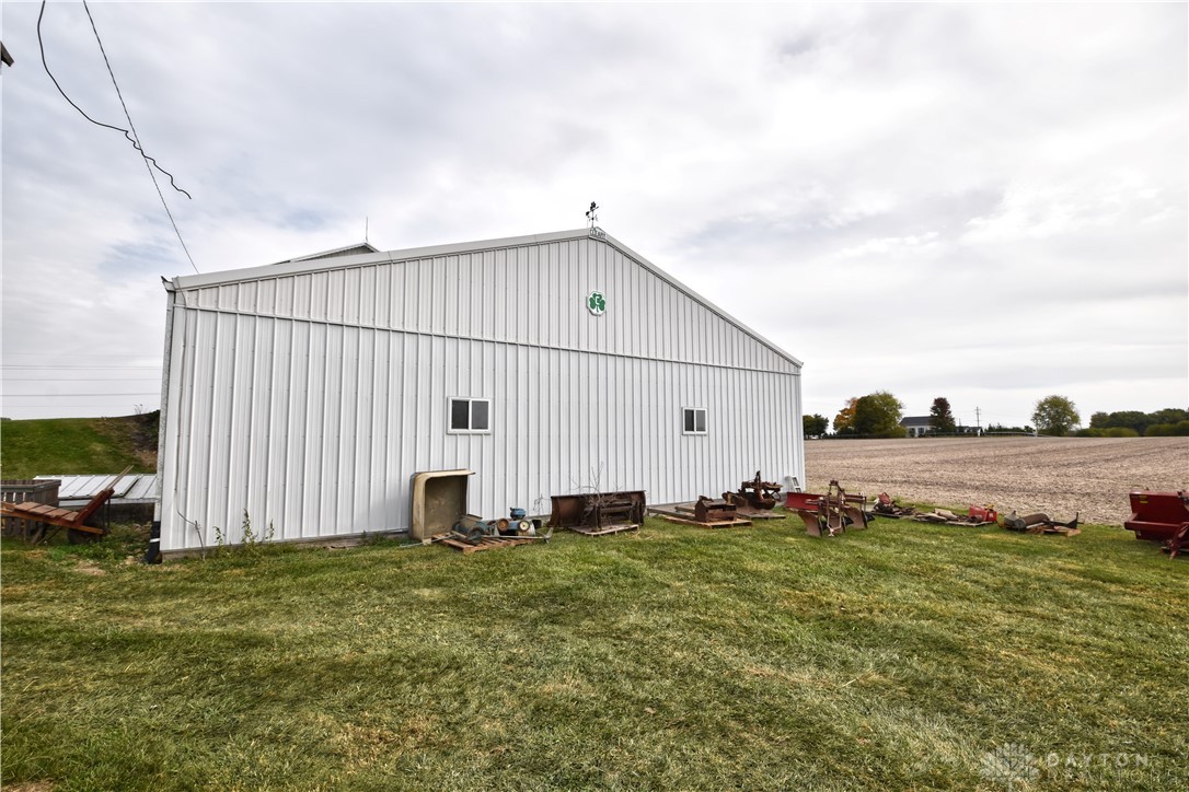 1149 East Hoop Road Xenia, OH 45385 - Photo 11 of 36