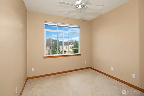 $548,000 | 1855 Trossachs Boulevard Southeast, Unit 2402, Sammamish, WA 98075