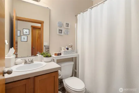 $548,000 | 1855 Trossachs Boulevard Southeast, Unit 2402, Sammamish, WA 98075