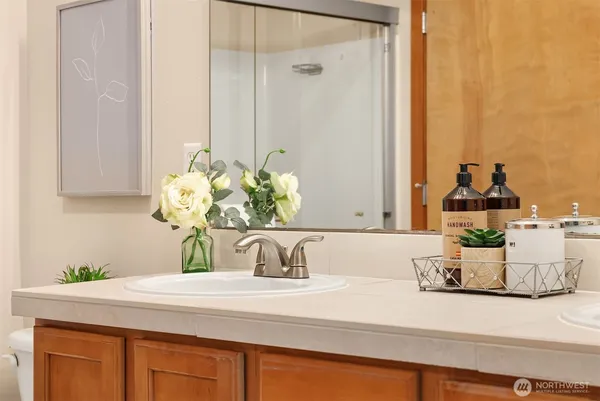 $548,000 | 1855 Trossachs Boulevard Southeast, Unit 2402, Sammamish, WA 98075