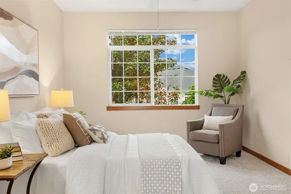 $548,000 | 1855 Trossachs Boulevard Southeast, Unit 2402, Sammamish, WA 98075