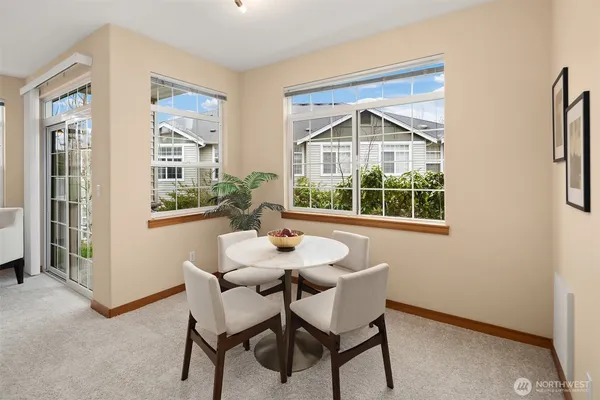 $548,000 | 1855 Trossachs Boulevard Southeast, Unit 2402, Sammamish, WA 98075