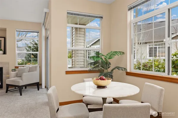 $548,000 | 1855 Trossachs Boulevard Southeast, Unit 2402, Sammamish, WA 98075