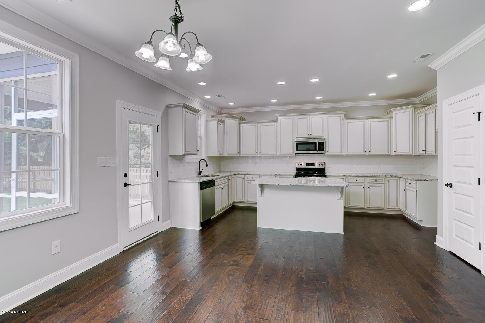 101 Drake Road Hampstead, NC 28443 - Photo 5 of 30 7N4A3695_6_7_fused-2