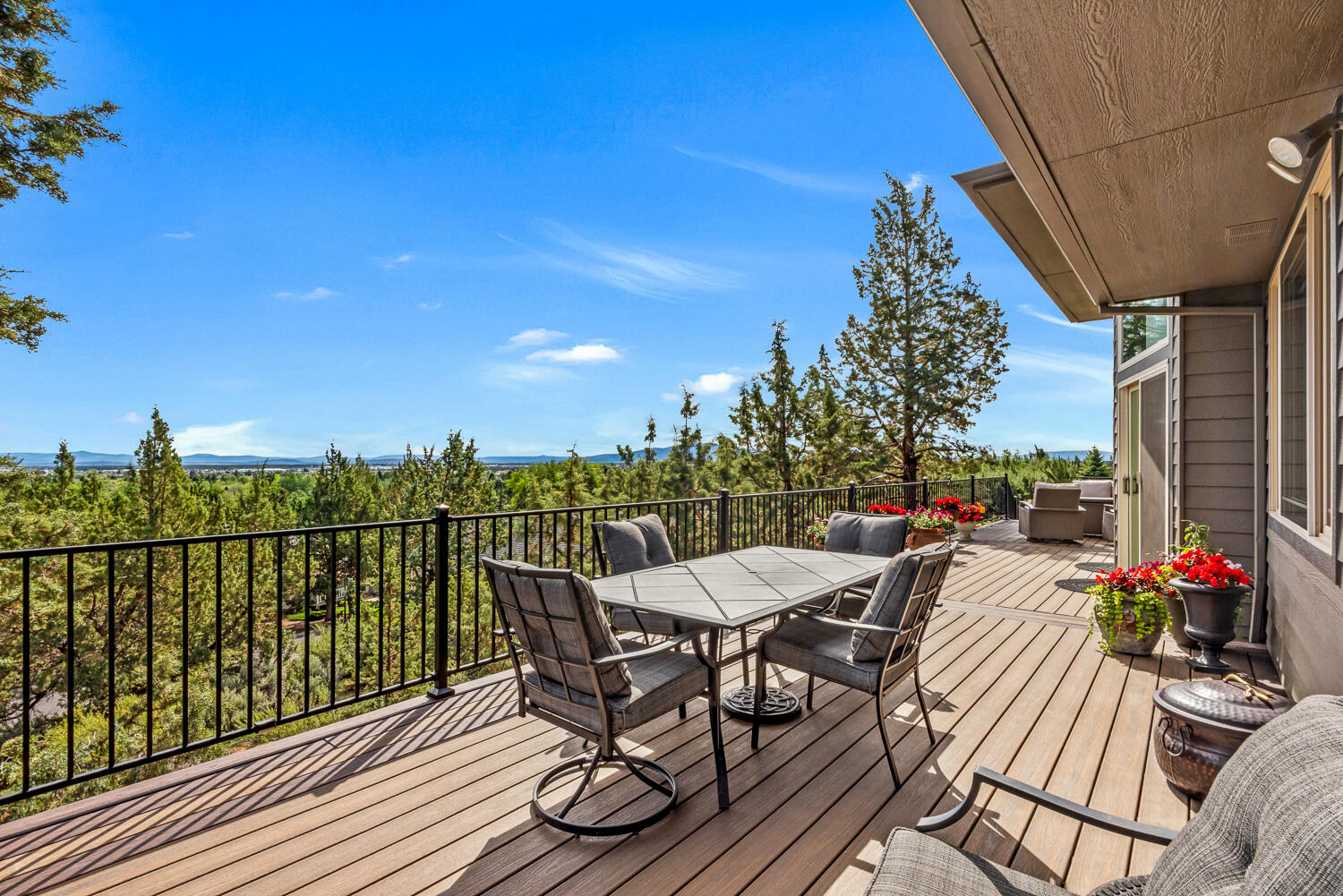 2434 Southwest 34th Drive Redmond, OR 97756 - Photo 25 of 36