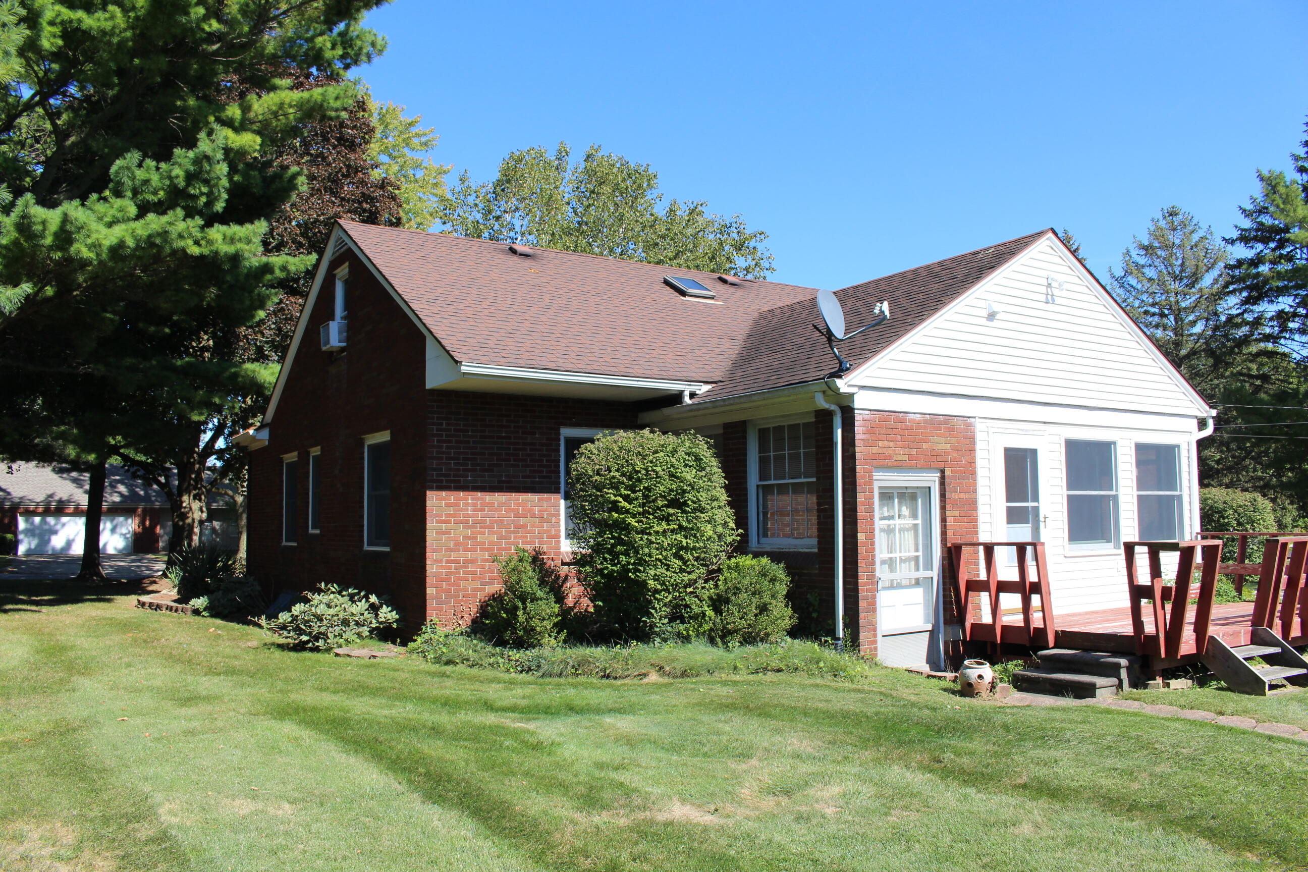 305 Mills Road Saline, MI 48176 - Photo 5 of 88 IMG_0098
