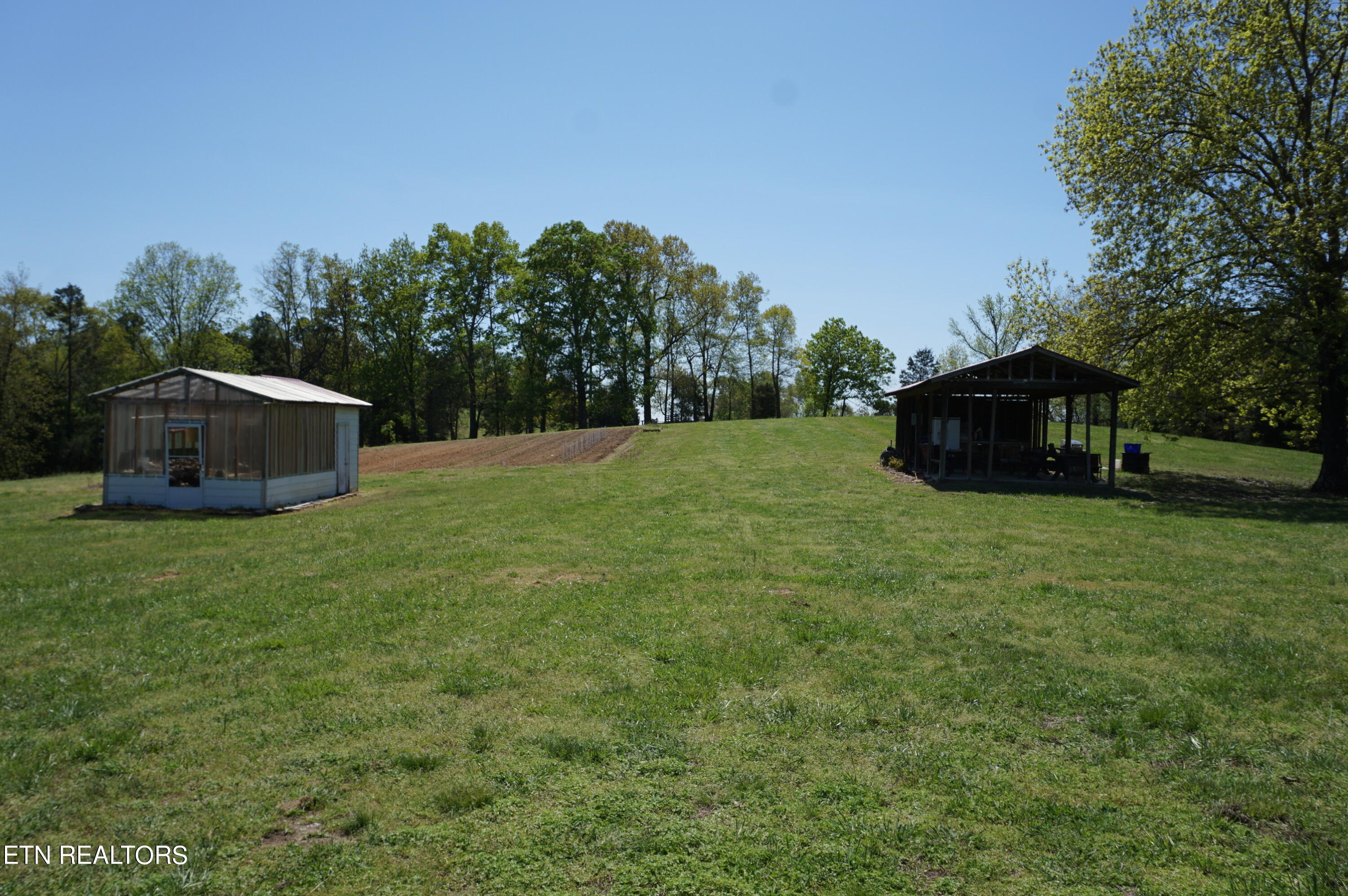 3011 Oakland Road Philadelphia, TN 37846 - Photo 6 of 27 DSC02181