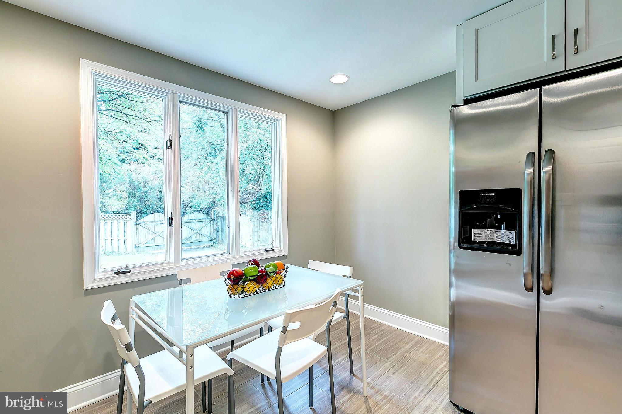 4107 Colonial Road Pikesville, MD 21208 - Photo 11 of 30 Bright