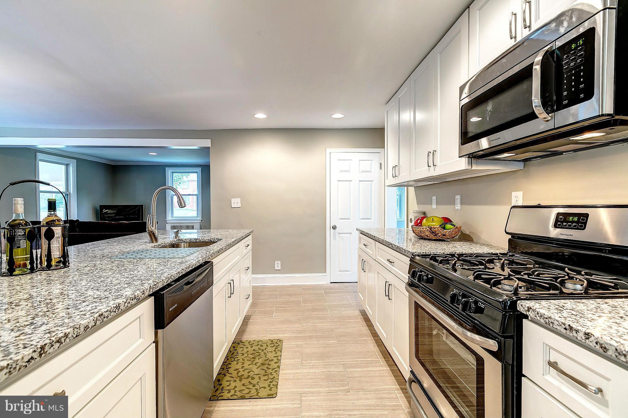 4107 Colonial Road Pikesville, MD 21208 - Photo 9 of 30 Stainless Steel Appliances