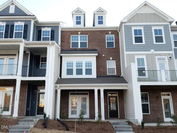 $2,295 | 2927 Great Lawn Road, Apex, NC 27502