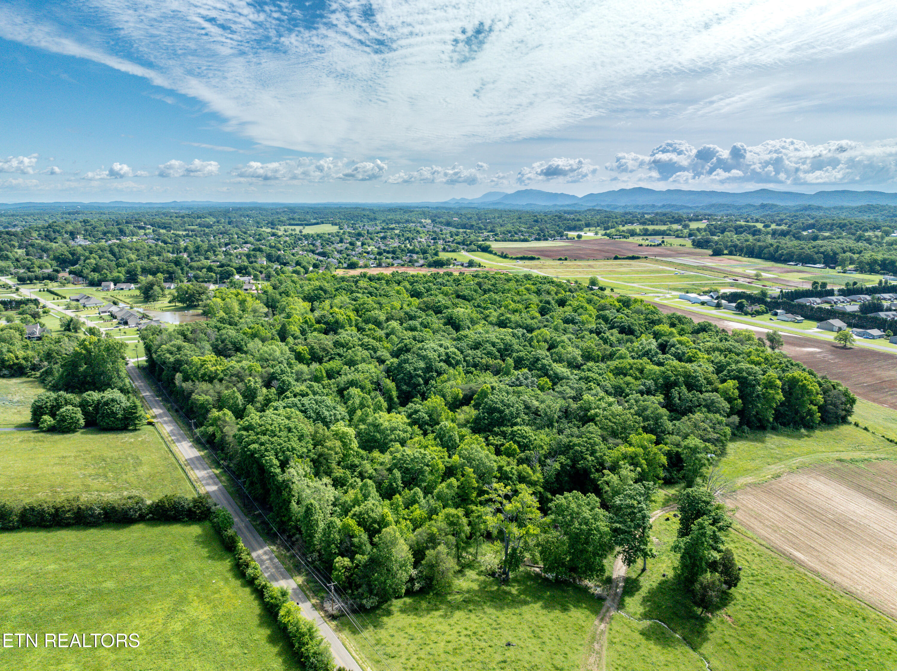 2738 Carpenters Grade Road Maryville, TN 37803 - Photo 5 of 7 DSC_3779-5