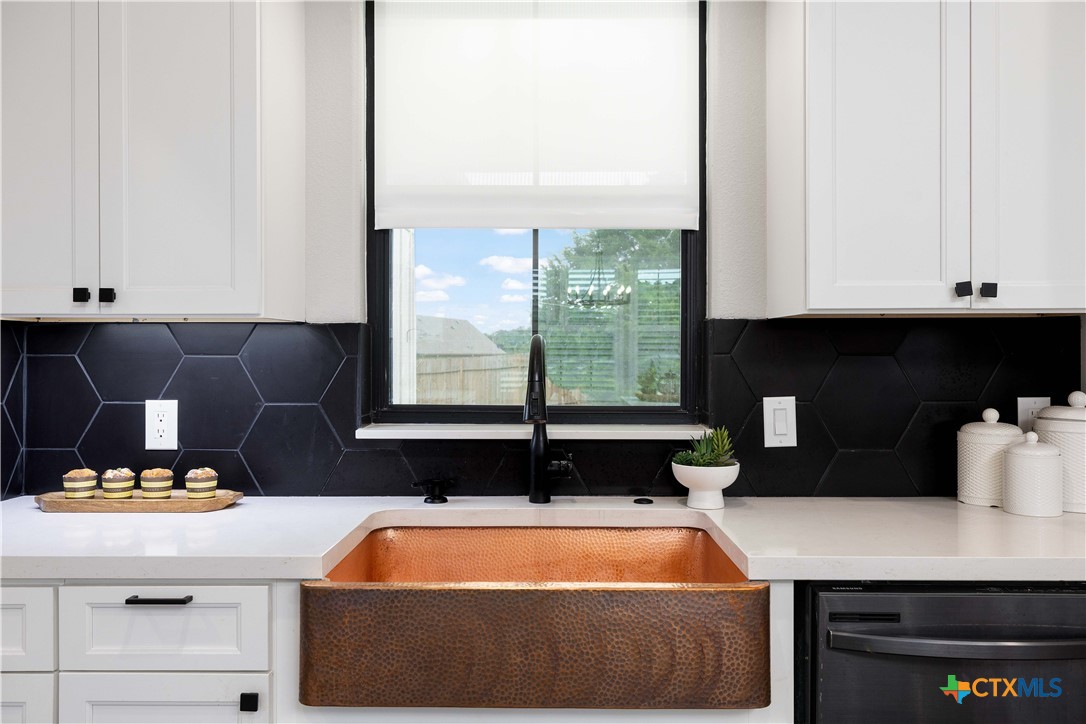 537 Compass Rose Spring Branch, TX 78070 - Photo 10 of 29