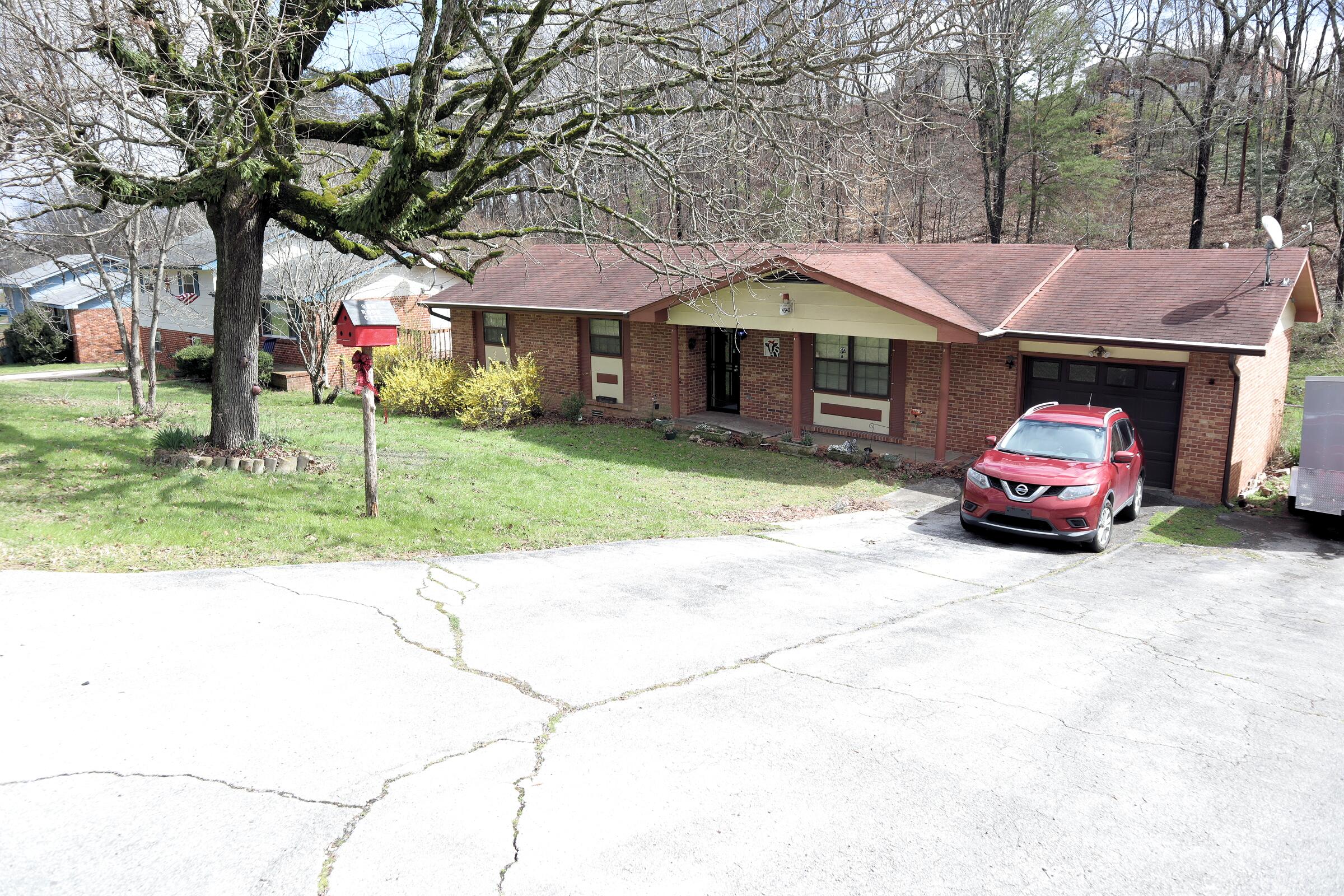 4540 Norcross Road Hixson, TN 37343 - Photo 7 of 58 IMG_1242