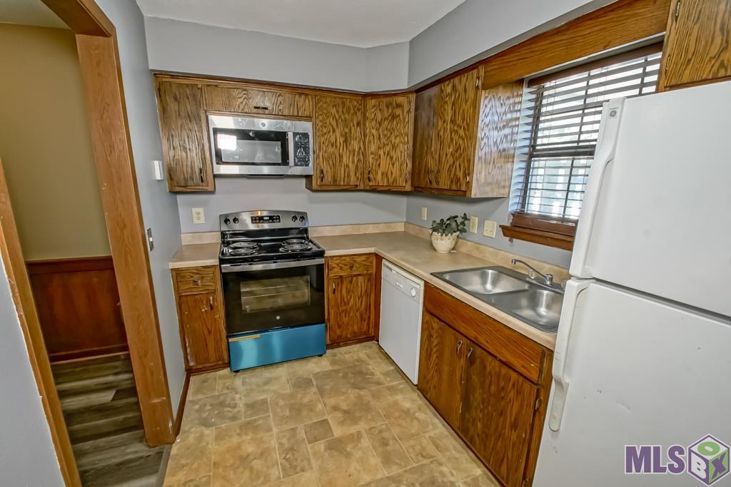 16382 Hooper Road, Unit A1 Greenwell Springs, LA 70739 - Photo 12 of 23
