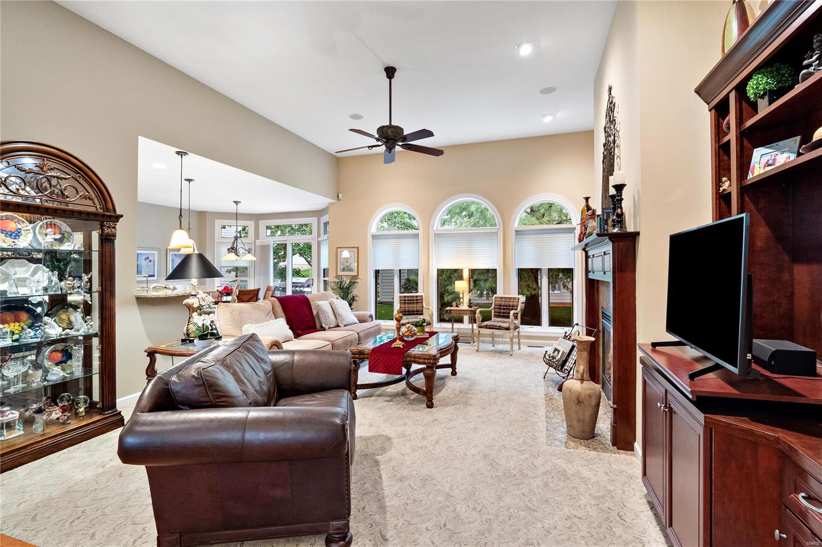 59 Picardy Hill Drive Chesterfield, MO 63017 - Photo 15 of 53