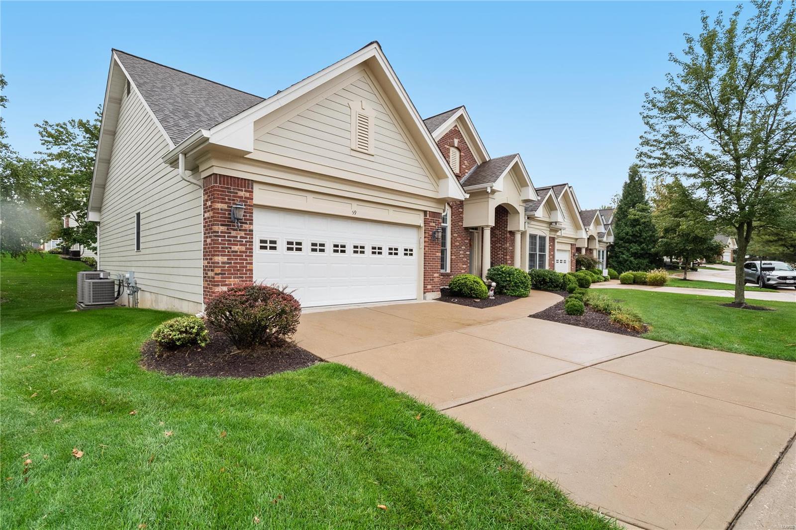 59 Picardy Hill Drive Chesterfield, MO 63017 - Photo 3 of 53