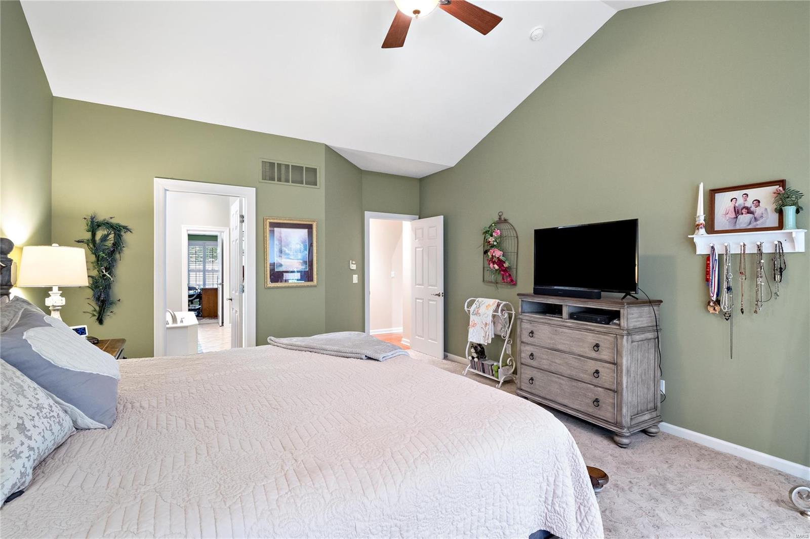 59 Picardy Hill Drive Chesterfield, MO 63017 - Photo 35 of 53