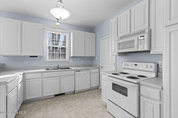 $1,750 | 101 England Lane, Richlands, NC 28574