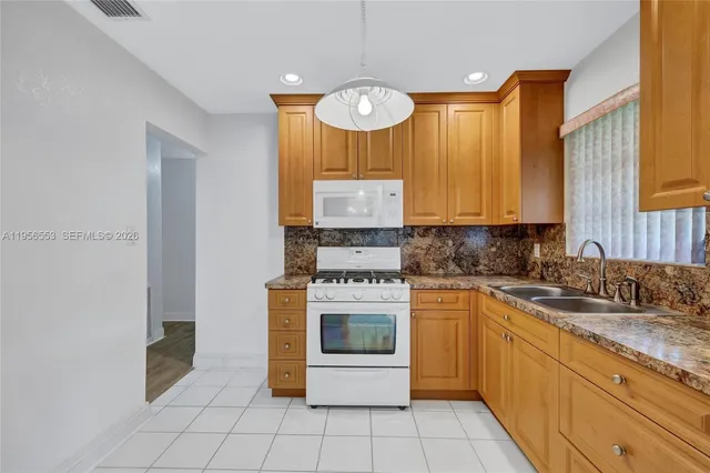 $2,550 | 6200 Southwest 18th Street, North Lauderdale, FL 33068