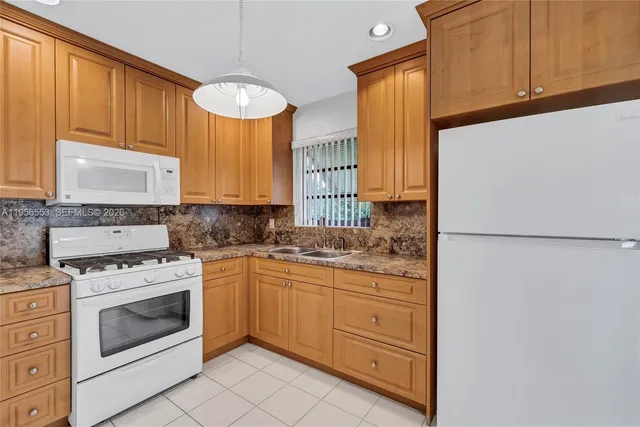 $2,550 | 6200 Southwest 18th Street, North Lauderdale, FL 33068