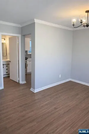 $2,450 | 111 Willow Street, Unit 2, Bloomfield, NJ 07003