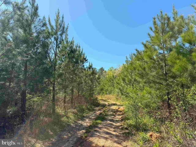 a view of a lake with houses