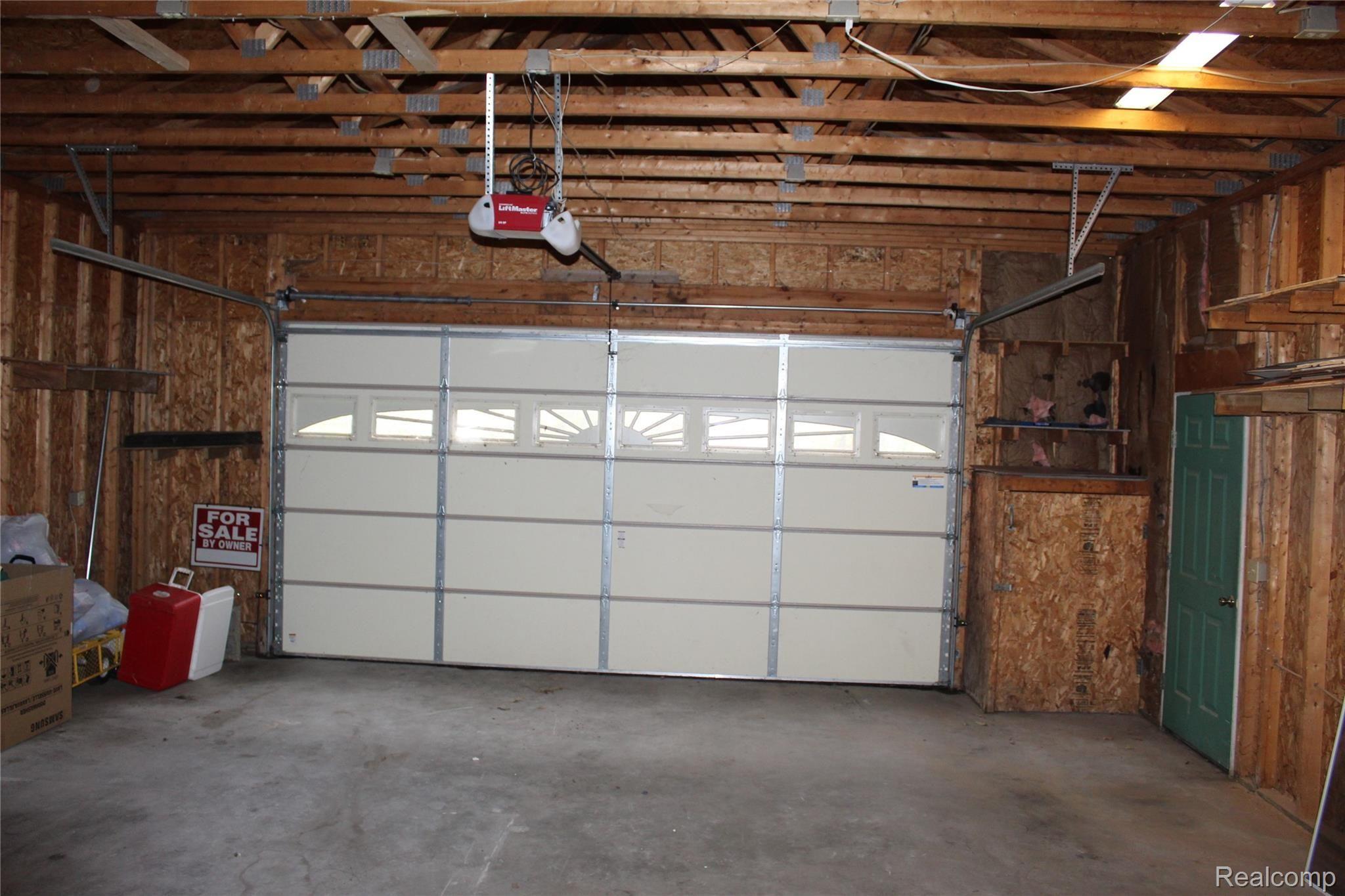 3371 North Center Road Flint, MI 48506 - Photo 31 of 35 IMG_9240.JPG