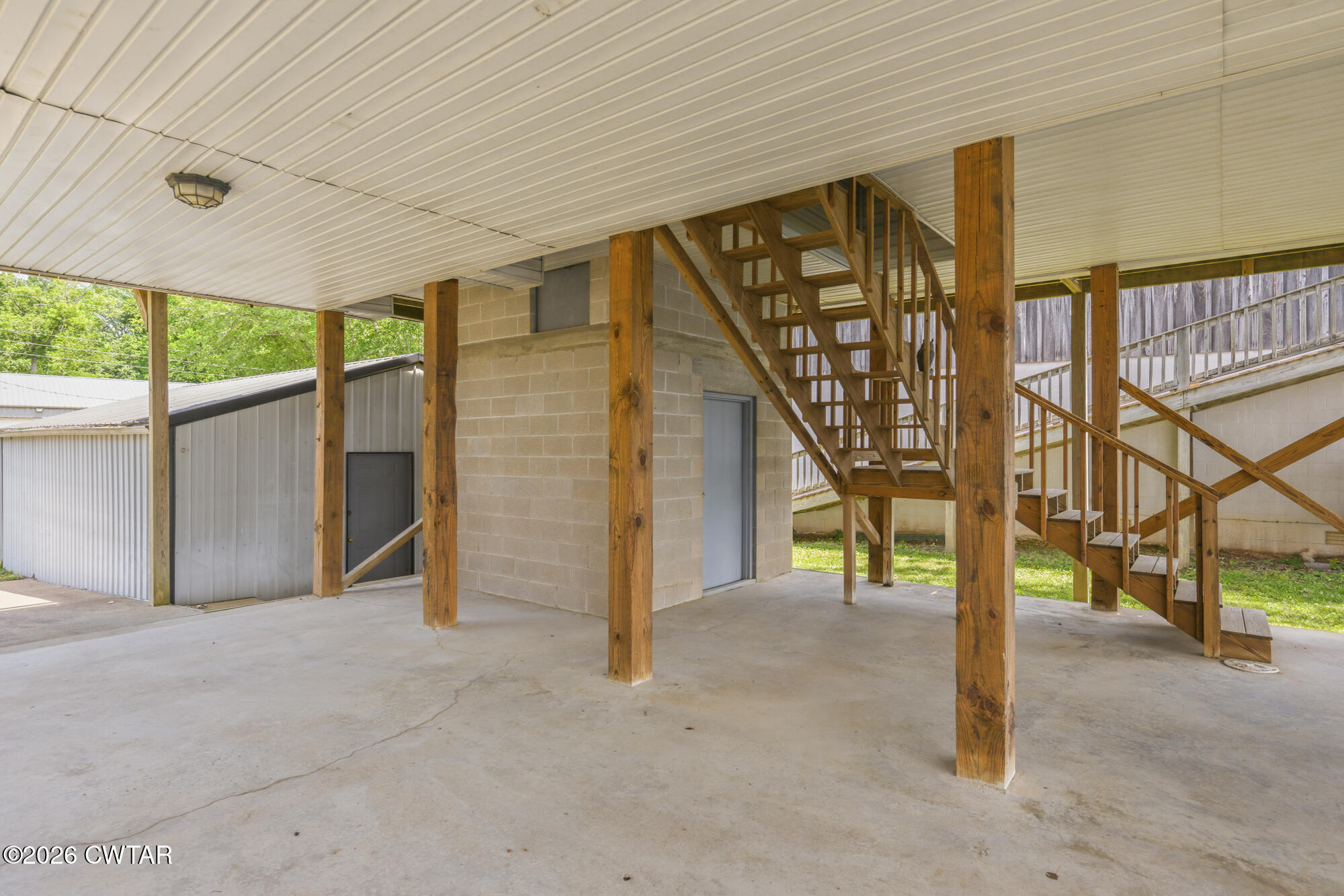 1728 Yarbro Landing Lane Decaturville, TN 38329 - Photo 33 of 44 a view of an entryway