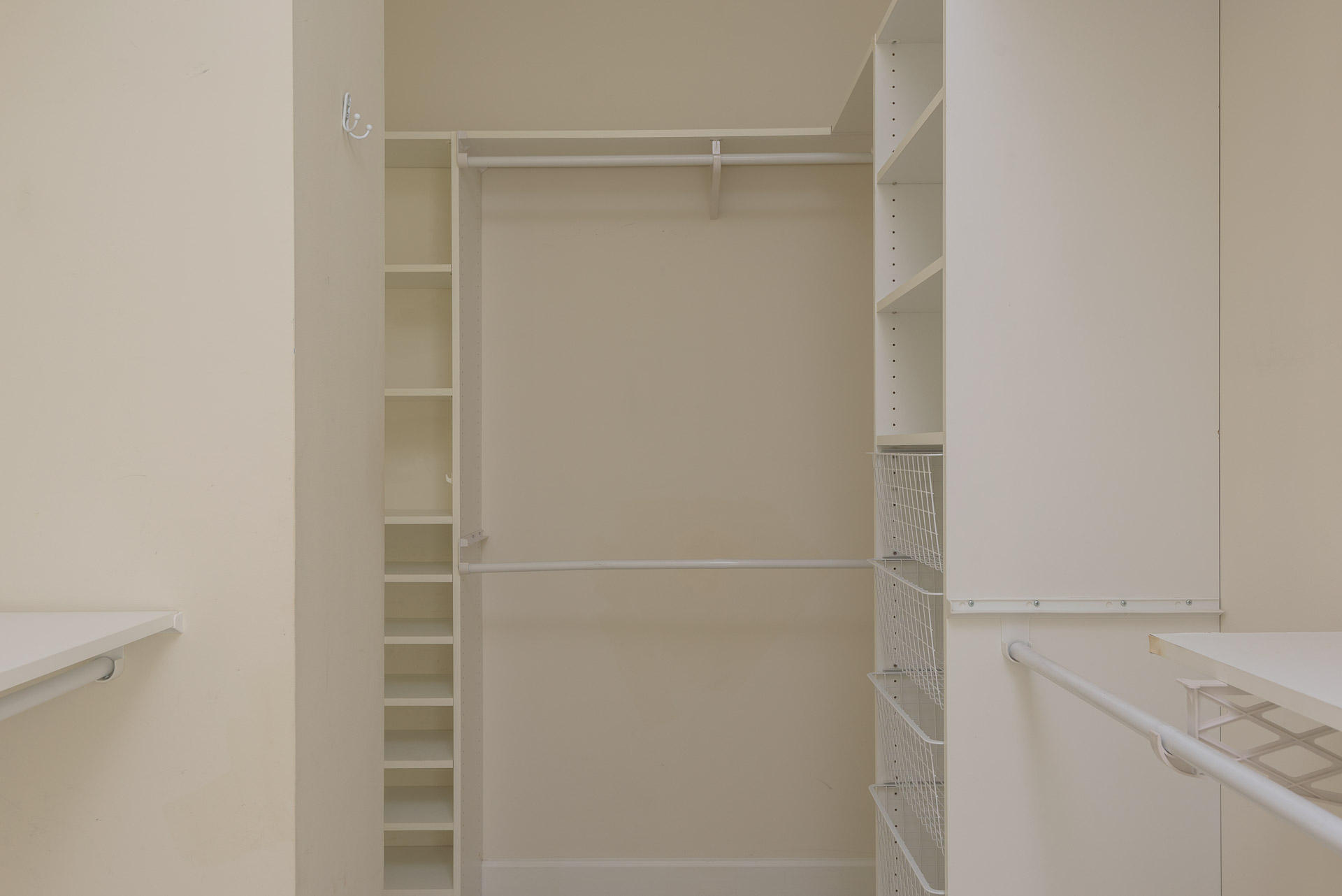 22 Middle Creek Road Signal Mountain, TN 37377 - Photo 13 of 29 Master Closet
