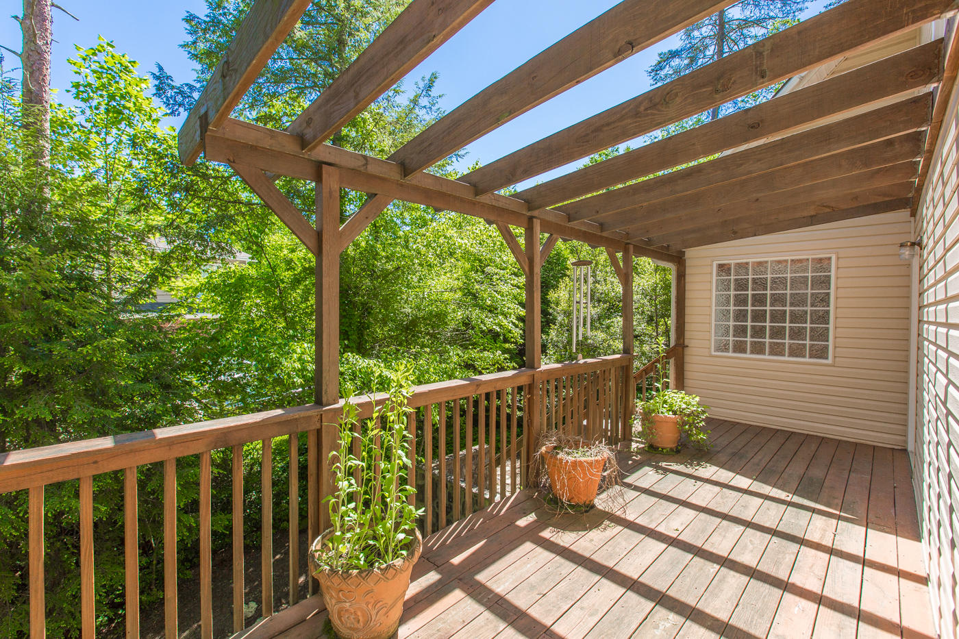 22 Middle Creek Road Signal Mountain, TN 37377 - Photo 9 of 29 Back Deck