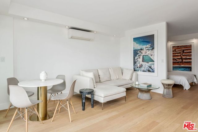 $4,800 | 999 North Doheny Drive, Unit 1002, West Hollywood, CA 90069