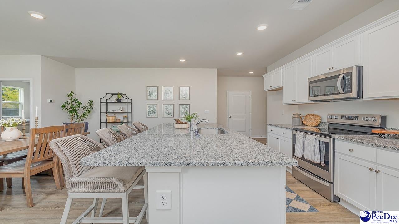 608 Bluff View Lane Florence, SC 29505 - Photo 3 of 26 Gallery Image 3