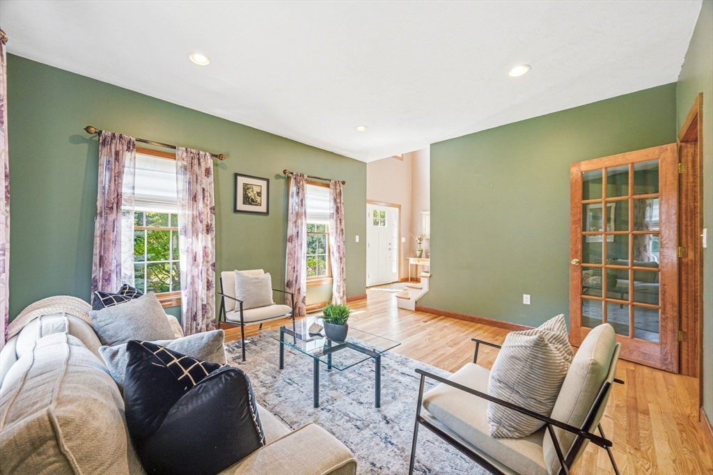 5 Cobb Lane Littleton, MA 01460 - Photo 19 of 41
