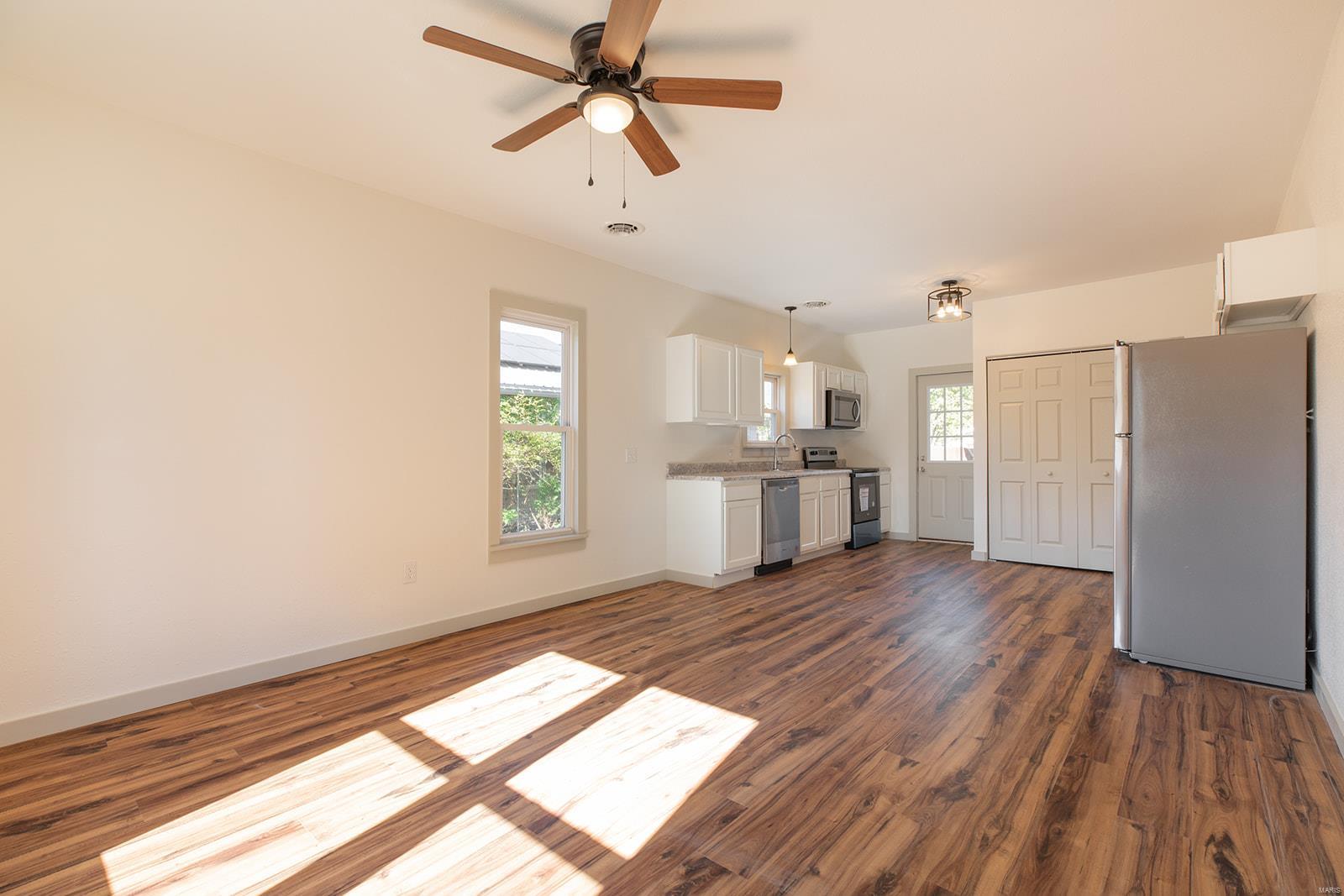 807 West Spring Street Staunton, IL 62088 - Photo 16 of 29 Gallery Image 16