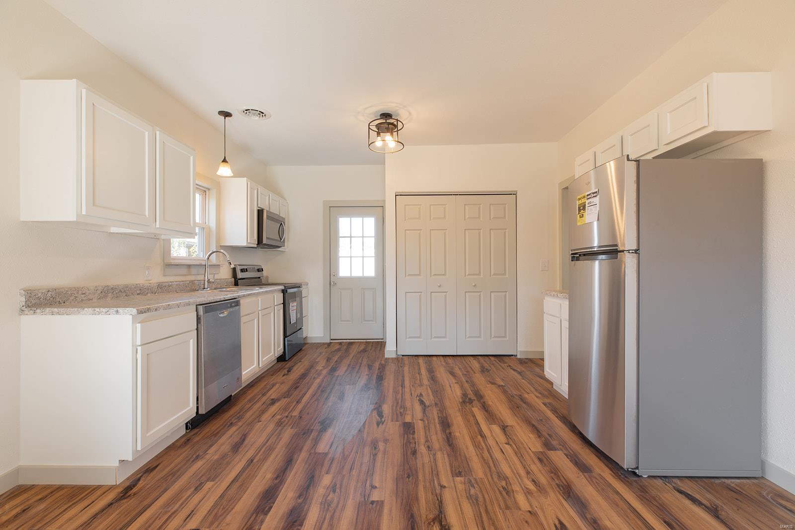 807 West Spring Street Staunton, IL 62088 - Photo 17 of 29 Gallery Image 17