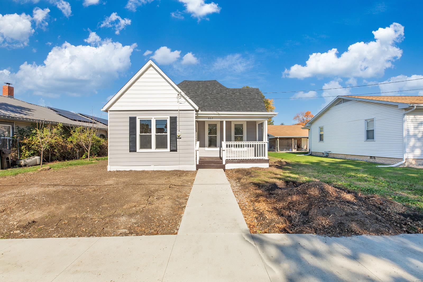807 West Spring Street Staunton, IL 62088 - Photo 4 of 29 Gallery Image 4