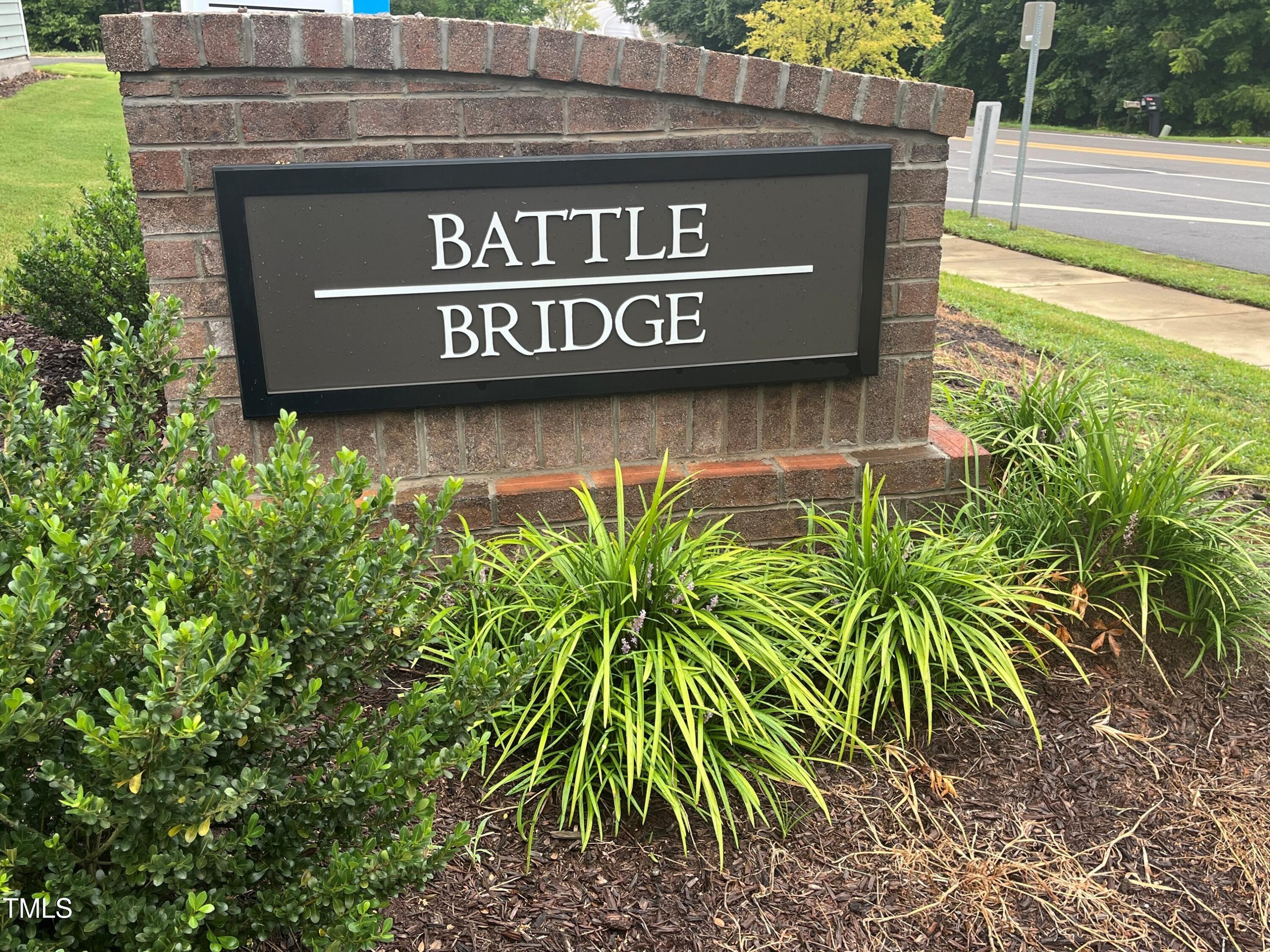 6127 Arsenal Avenue Raleigh, NC 27610 - Photo 11 of 35 Battle Bridge