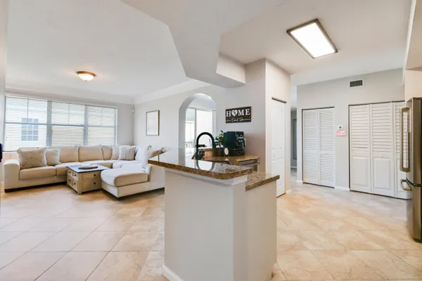 $387,699 | 276 Murcia Drive, Unit 313, Jupiter, FL 33458