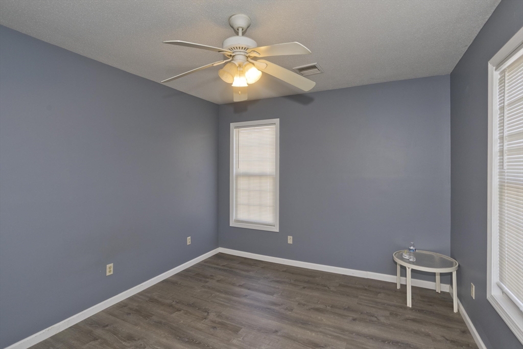 33 Baldwin Street, Unit 1 West Springfield, MA 01089 - Photo 11 of 29