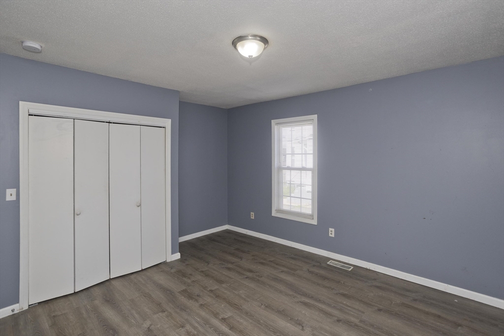 33 Baldwin Street, Unit 1 West Springfield, MA 01089 - Photo 19 of 29