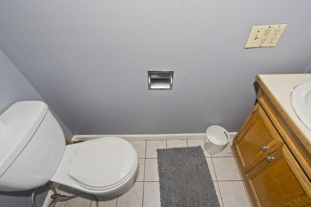 33 Baldwin Street, Unit 1 West Springfield, MA 01089 - Photo 25 of 29
