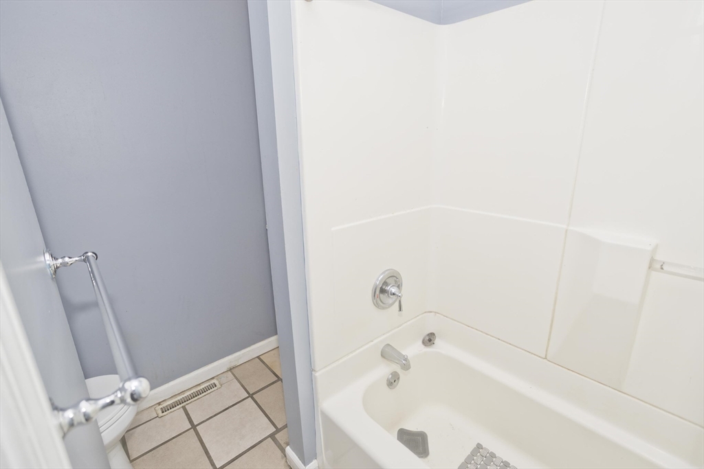 33 Baldwin Street, Unit 1 West Springfield, MA 01089 - Photo 27 of 29