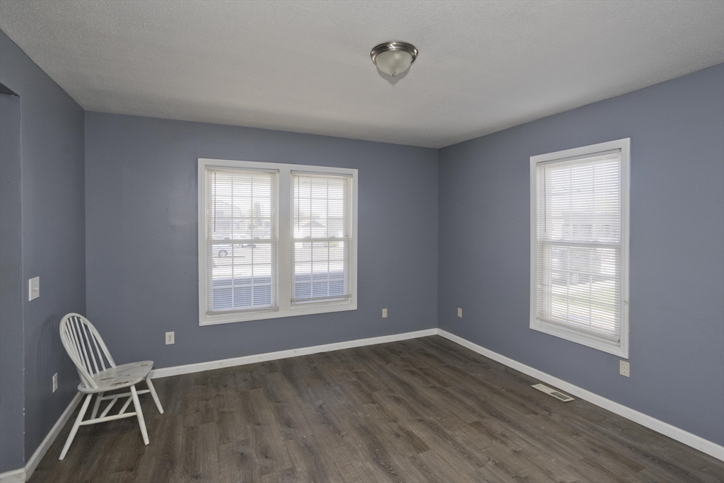 33 Baldwin Street, Unit 1 West Springfield, MA 01089 - Photo 7 of 29
