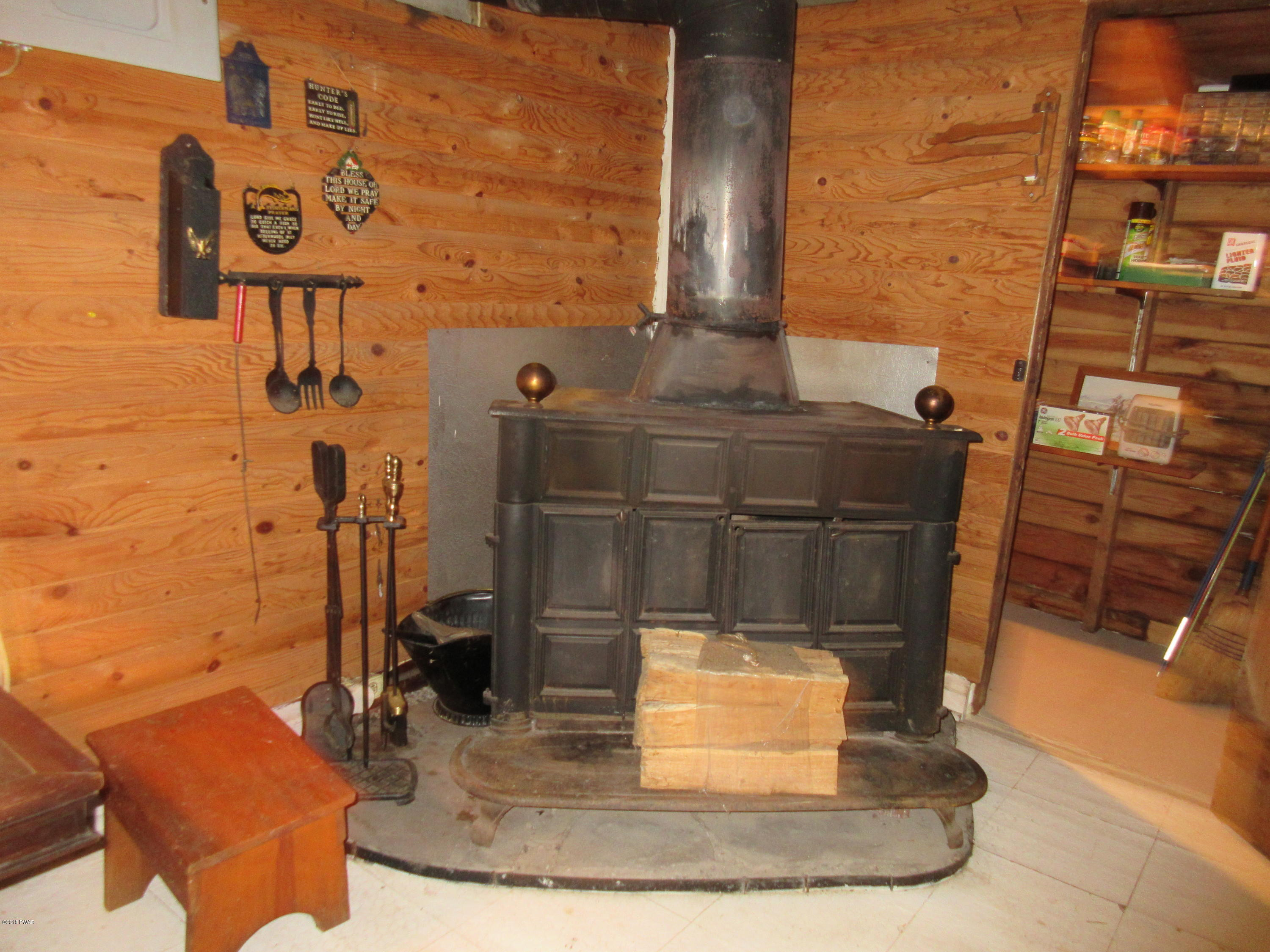 124 Old Rte 402 Dingmans Ferry, PA 18328 - Photo 31 of 33