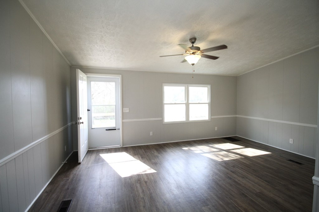 222 Catfish Road Clarks Hill, SC 29821 - Photo 8 of 31