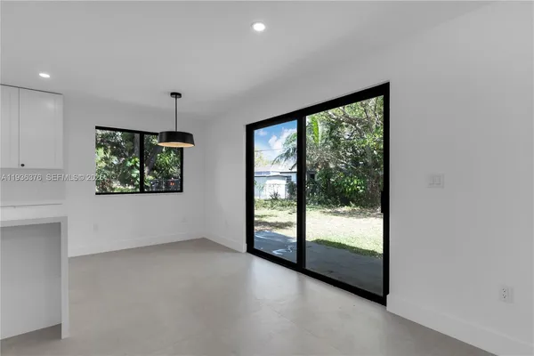 $1,350,000 | 6421 Southwest 59th Avenue, South Miami, FL 33143