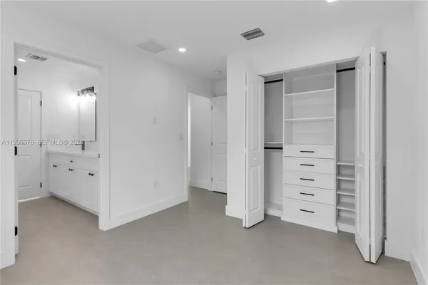 $1,350,000 | 6421 Southwest 59th Avenue, South Miami, FL 33143