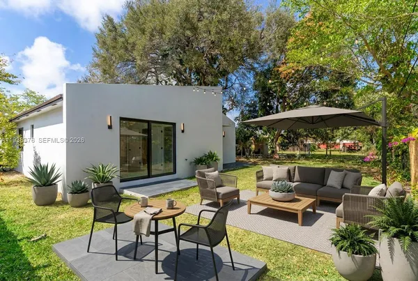 $1,350,000 | 6421 Southwest 59th Avenue, South Miami, FL 33143