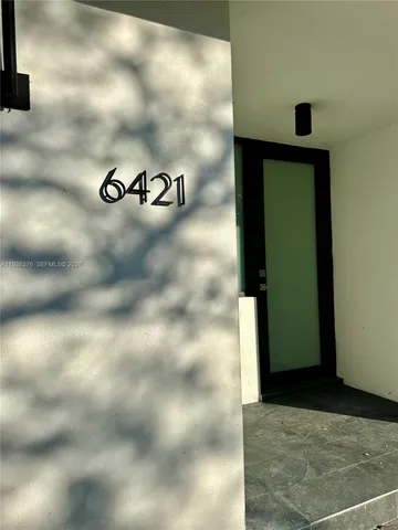 $1,495,000 | 6421 Southwest 59th Avenue, South Miami, FL 33143