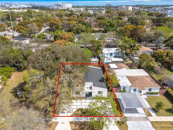 $1,350,000 | 6421 Southwest 59th Avenue, South Miami, FL 33143